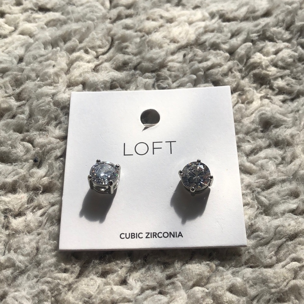Cubic zirconia earrings